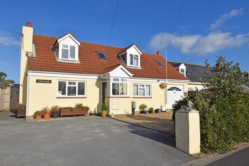 La Neuve Chaumiere, Sandy Hook, St Sampson